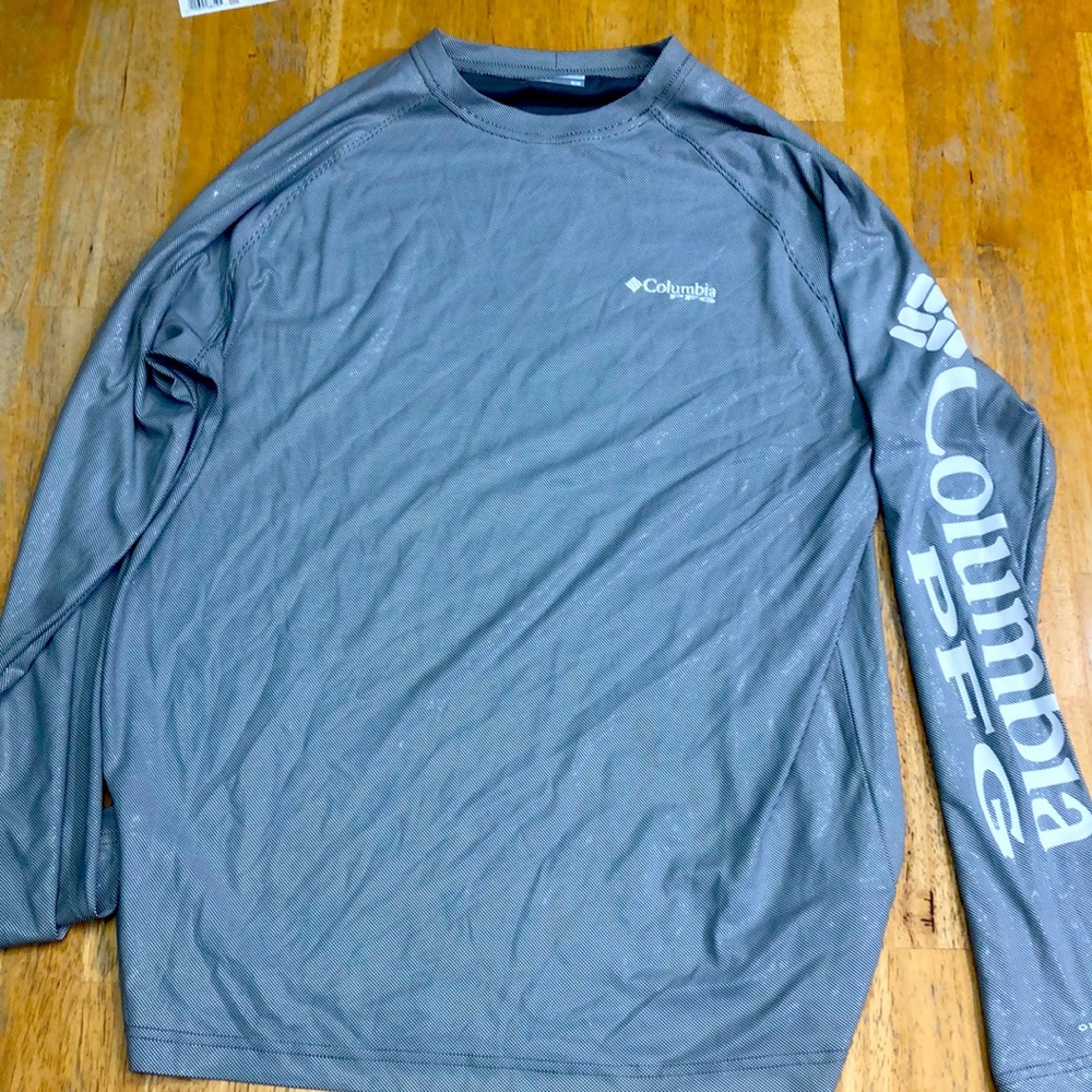 Men’s M Columbia PFG long sleeve shirt